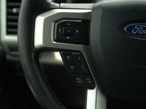 Used 2017 Ford F150 Lariat w/ Equipment Group 502A Luxury AWD/4WD image 23