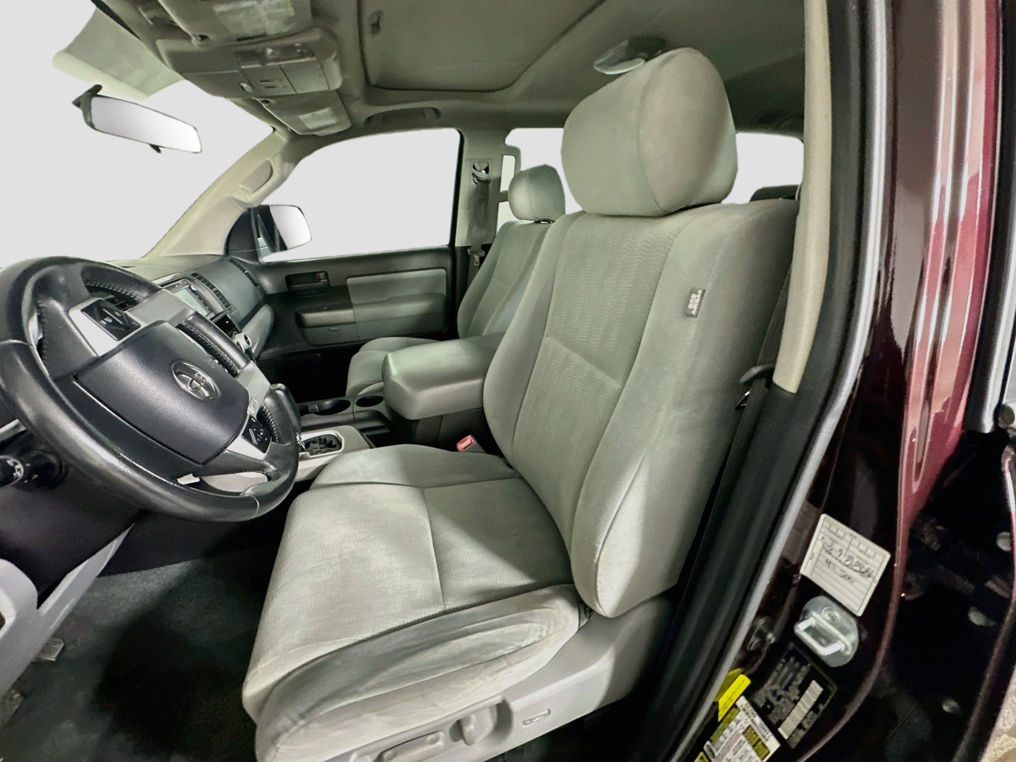 Used 2016 Toyota Sequoia SR5 RWD image 13