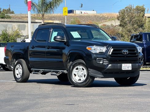 Used 2022 Toyota Tacoma SR image 8