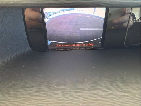 Used 2012 Toyota Sienna XLE w/ Entertainment Pkg image 22