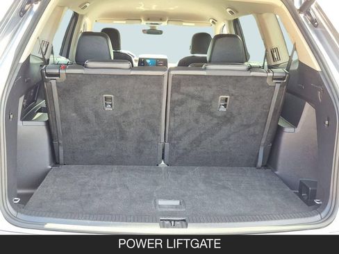 Used 2024 Volkswagen Atlas SE FWD image 23
