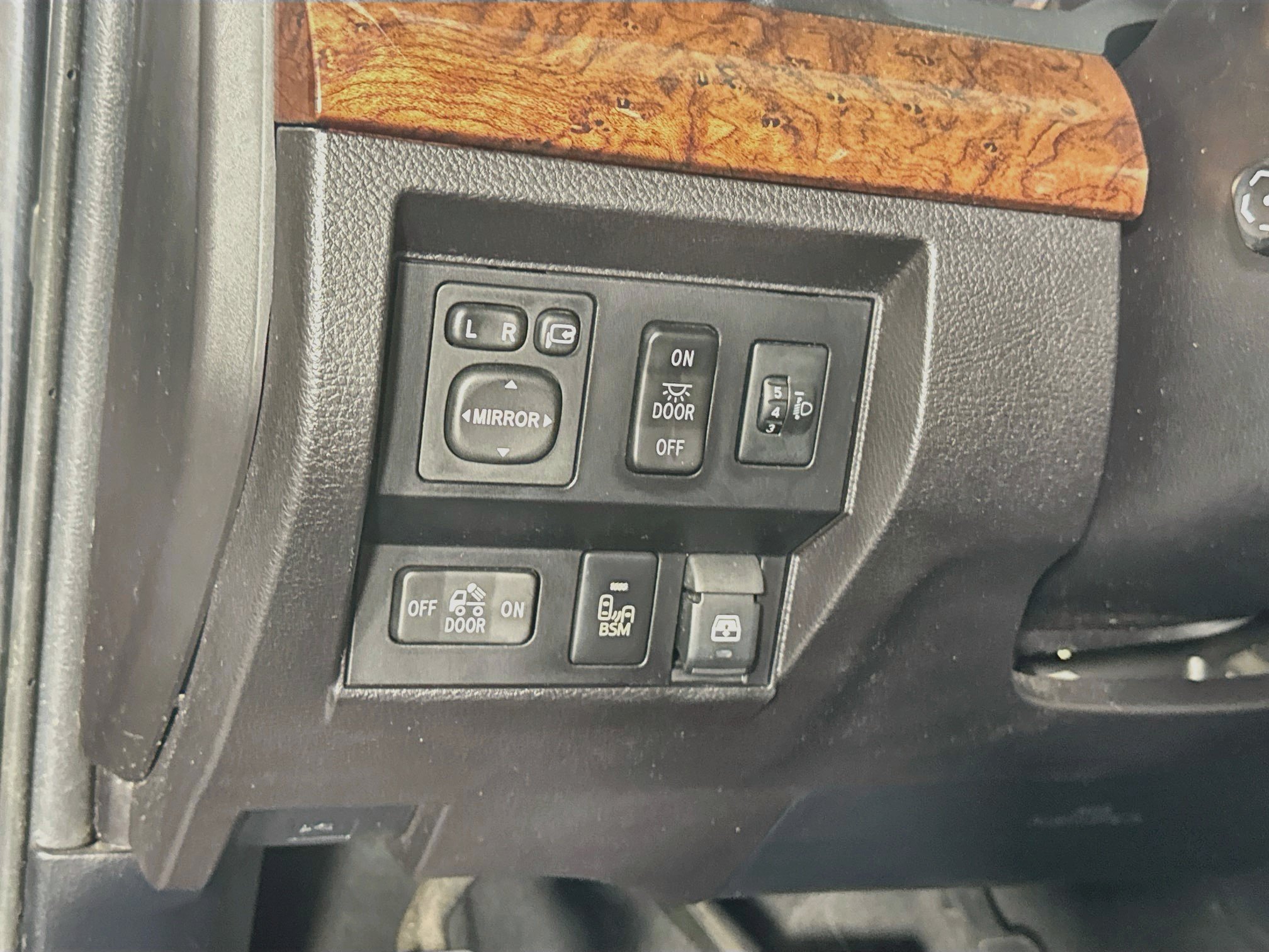 Used 2015 Toyota Tundra 1794 Edition AWD/4WD image 11