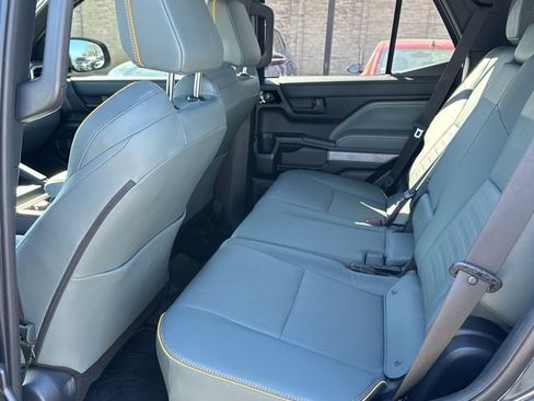 Used 2025 Toyota 4Runner Trailhunter image 16