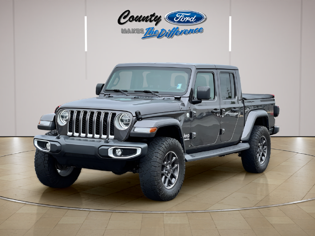 Used 2021 Jeep Gladiator Overland w/ LED Lighting Group AWD/4WD image 2