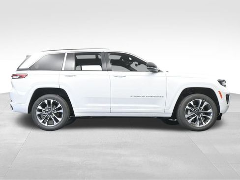 Used 2024 Jeep Grand Cherokee Overland image 57