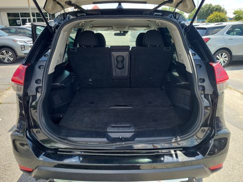 Used 2020 Nissan Rogue S FWD image 8
