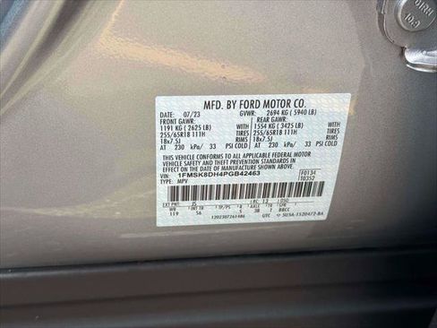 Certified 2023 Ford Explorer XLT w/ Equipment Group 202A AWD/4WD image 13
