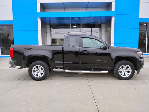 Used 2021 Chevrolet Colorado LT w/ Fleet Safety Package image 28
