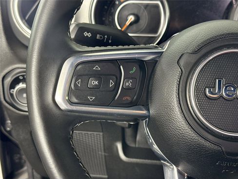 Used 2021 Jeep Wrangler Unlimited Sahara AWD/4WD image 16