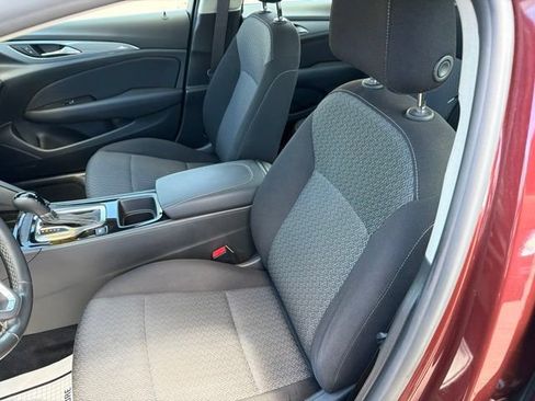 Used 2019 Buick Regal Preferred FWD image 11