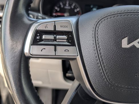 Used 2022 Kia Telluride S image 13