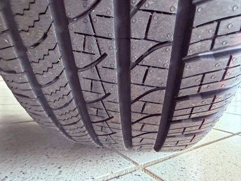 Certified 2021 Lexus ES 300h w/ Premium Package image 16