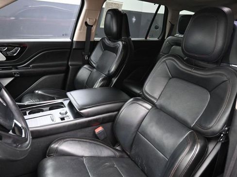 Used 2020 Lincoln Aviator Reserve w/ Equipment Group 202A AWD/4WD image 12