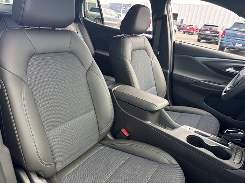 New 2026 Buick Envista Preferred w/ Advanced Safety Package FWD image 35