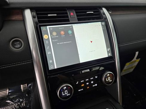 New 2025 Land Rover Discovery Dynamic SE AWD/4WD image 22