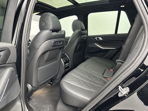 Used 2023 BMW X5 xDrive40i w/ Climate Comfort Package image 29