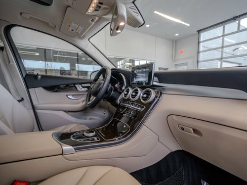 Used 2018 Mercedes-Benz GLC 300 GLC 300 image 17