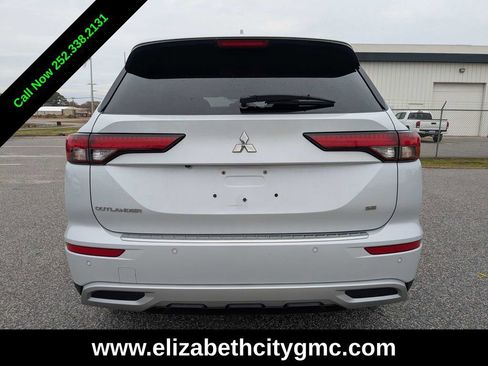 Used 2022 Mitsubishi Outlander SE image 5