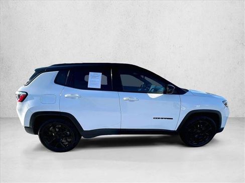 Used 2022 Jeep Compass Altitude image 5