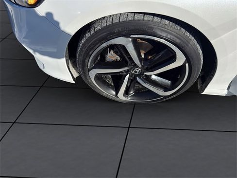 Used 2018 Honda Accord Sport image 33