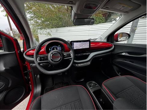 Used 2024 FIAT 500 e (RED) FWD image 2