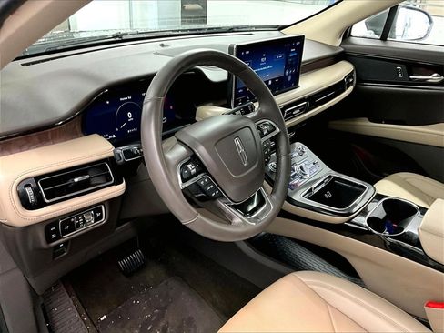 Used 2023 Lincoln Nautilus Reserve w/ Cargo Utility Package image 8