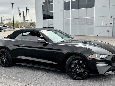 Used 2018 Ford Mustang GT Premium w/ Black Accent Package RWD image 2