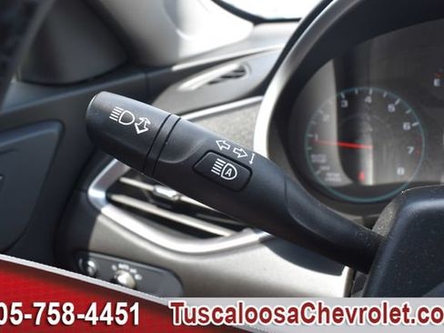 Used 2025 Chevrolet Malibu RS FWD image 27