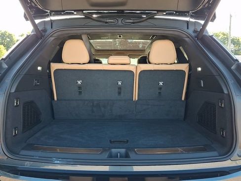 Used 2025 Cadillac Escalade IQ Luxury 2 AWD/4WD image 28