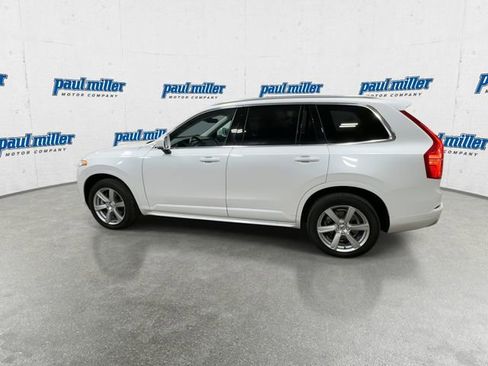 Used 2022 Volvo XC90 T5 Momentum AWD/4WD image 8