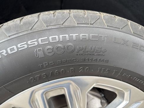 Used 2022 GMC Yukon SLT w/ SLT Premium Package image 38