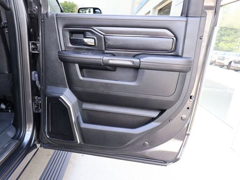 Used 2022 RAM 2500 Limited AWD/4WD image 34