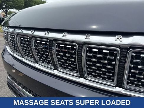 Used 2023 Jeep Grand Wagoneer L Series II w/ Premium Group II AWD/4WD image 5