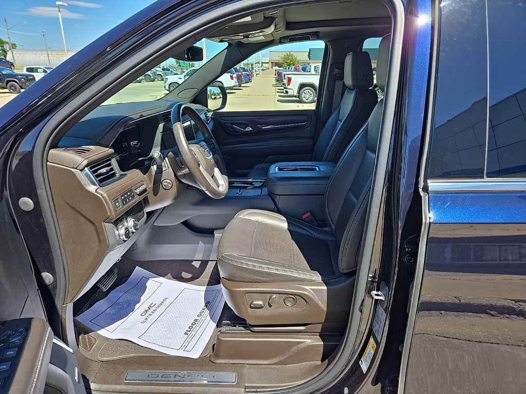 Used 2022 GMC Yukon Denali AWD/4WD image 18