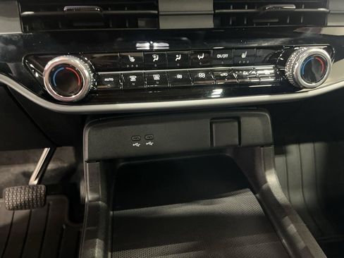 Certified 2025 Honda Prologue Touring image 14