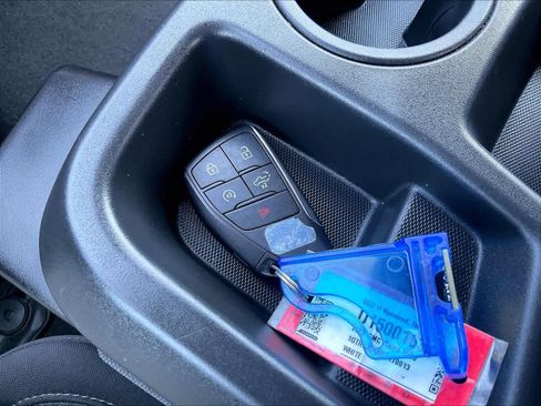 Used 2023 GMC Sierra 1500 Elevation image 30