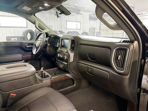 Used 2021 GMC Sierra 1500 Elevation w/ X31 Off-Road Package AWD/4WD image 12