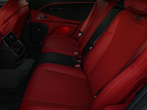 New 2026 Bentley Flying Spur Plug-In Hybrid image 38