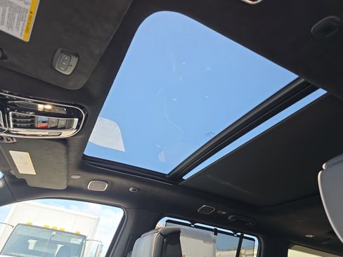 Used 2024 Jeep Grand Wagoneer L Series II w/ Quick Order Packagew 28T image 29