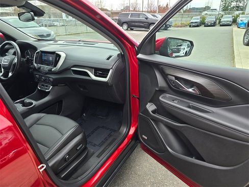 Used 2022 GMC Terrain SLT w/ Infotainment Package II image 41