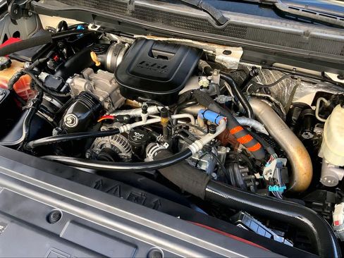 Used 2015 GMC Sierra 2500 Denali w/ Duramax Plus Package AWD/4WD image 31
