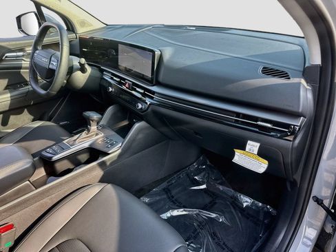 Certified 2026 Kia Sportage SX FWD image 30