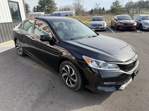 Used 2017 Honda Accord EX image 5