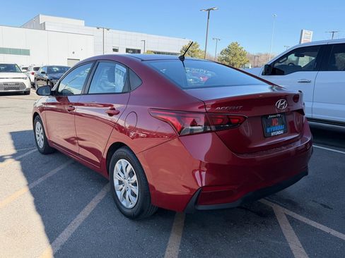 Used 2020 Hyundai Accent SE image 3
