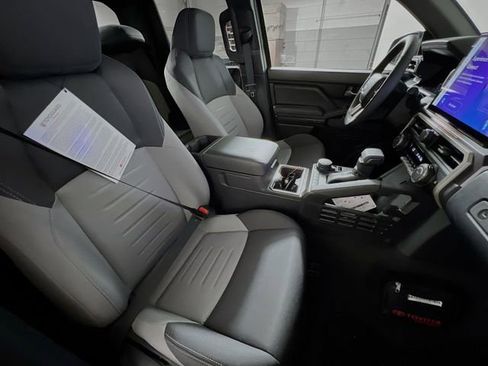 New 2025 Toyota Tacoma TRD Sport image 27