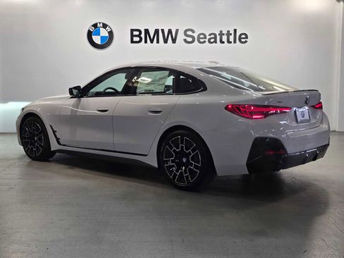New 2026 BMW 430i xDrive w/ M Sport Package image 4