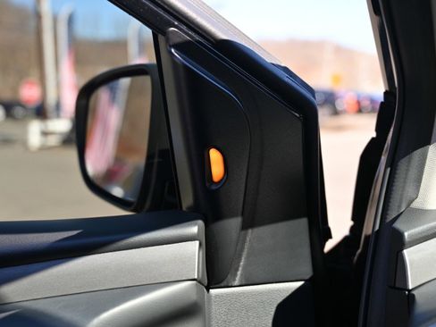 Used 2021 Nissan Murano S image 18