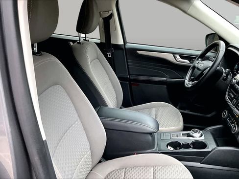Used 2021 Ford Escape SE w/ SE Sport Appearance Package FWD image 11