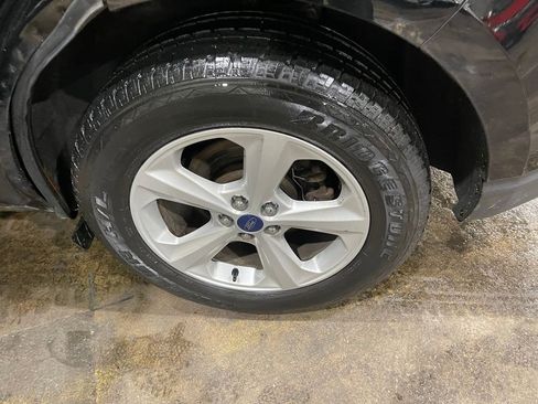 Used 2018 Ford Edge SE image 35