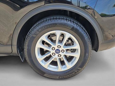 Used 2022 Ford Escape S FWD image 22